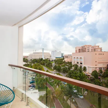 Altitude At Krystal Grand Cancun-3